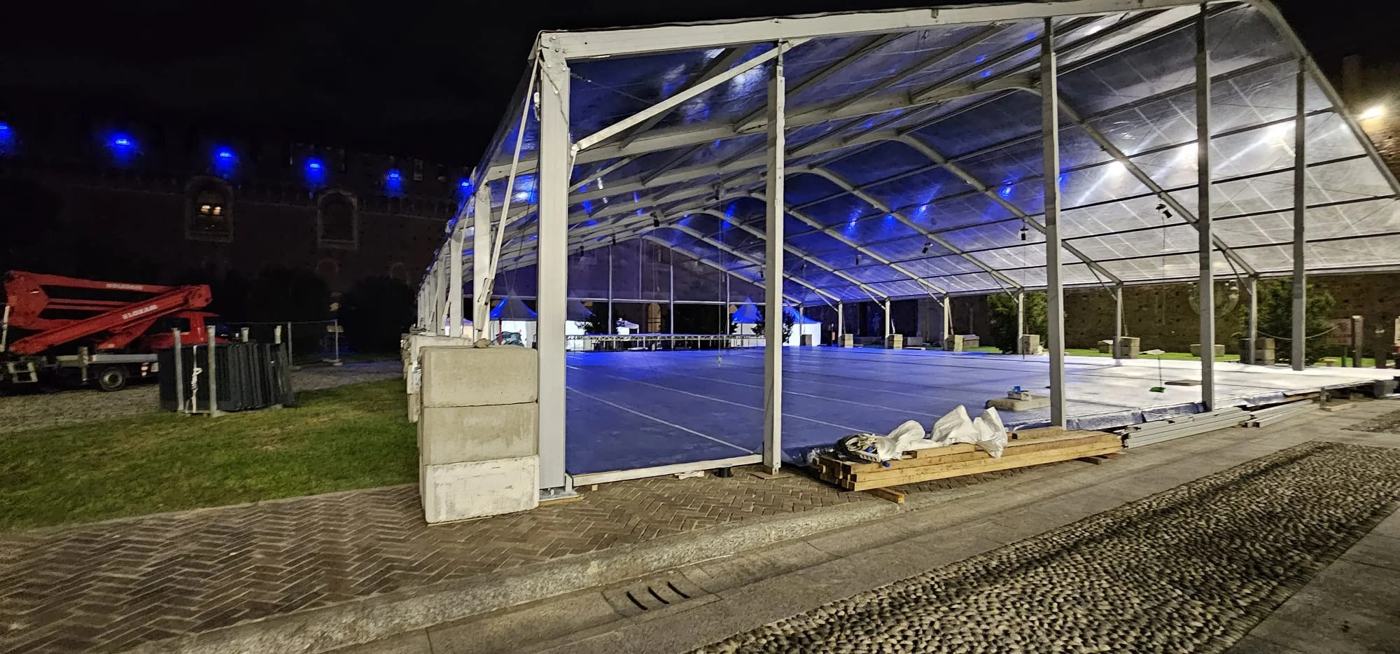 Metal structures